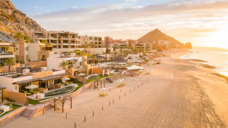 How to Stay at a Luxury Resort in Los Cabos, Mexico: Top 2 Most Affordable Methods (Hilton Honors)