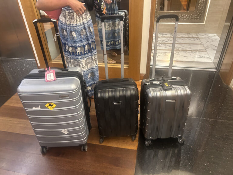 7 Essential Things to Pack for International Travel: Ultimate Packing List